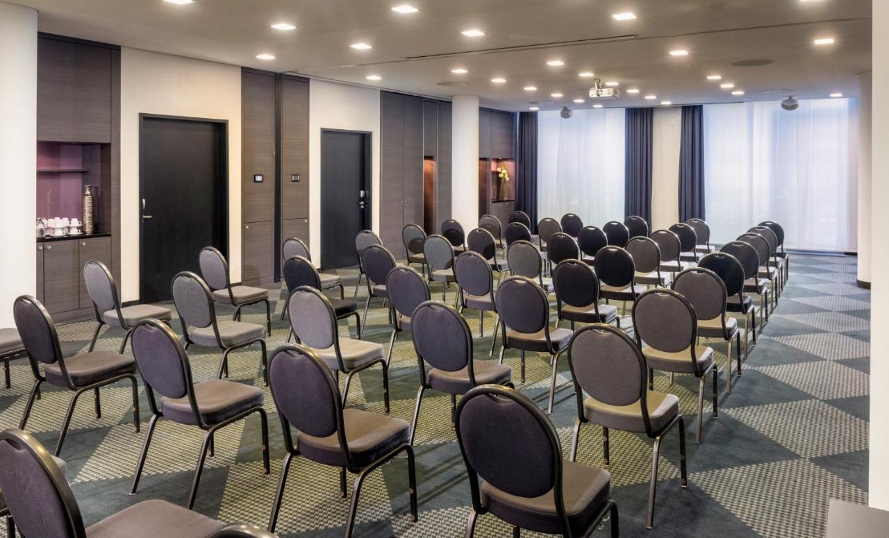 Moevenpick Hotel Stuttgart Airport Leinfelden-Echterdingen Esterno foto