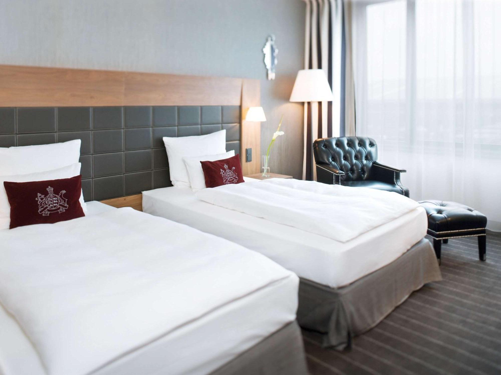 Moevenpick Hotel Stuttgart Airport Leinfelden-Echterdingen Esterno foto