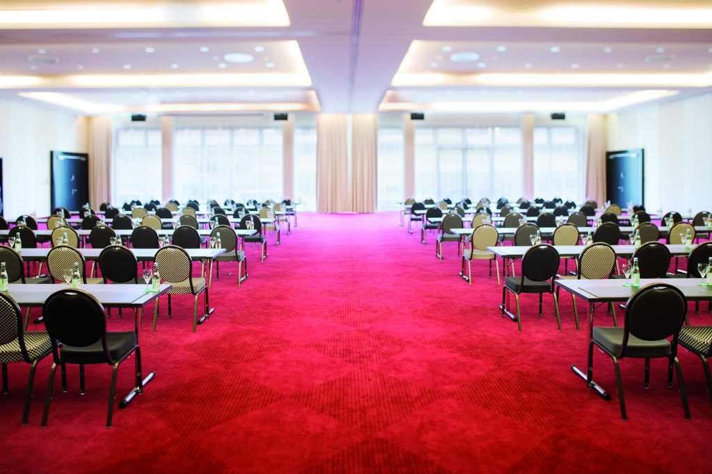 Moevenpick Hotel Stuttgart Airport Leinfelden-Echterdingen Esterno foto